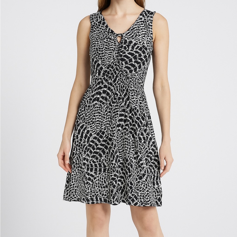 St. John Sport Women’s Dress Small Animal Print Mesh Quiet Luxury Designer NWOT